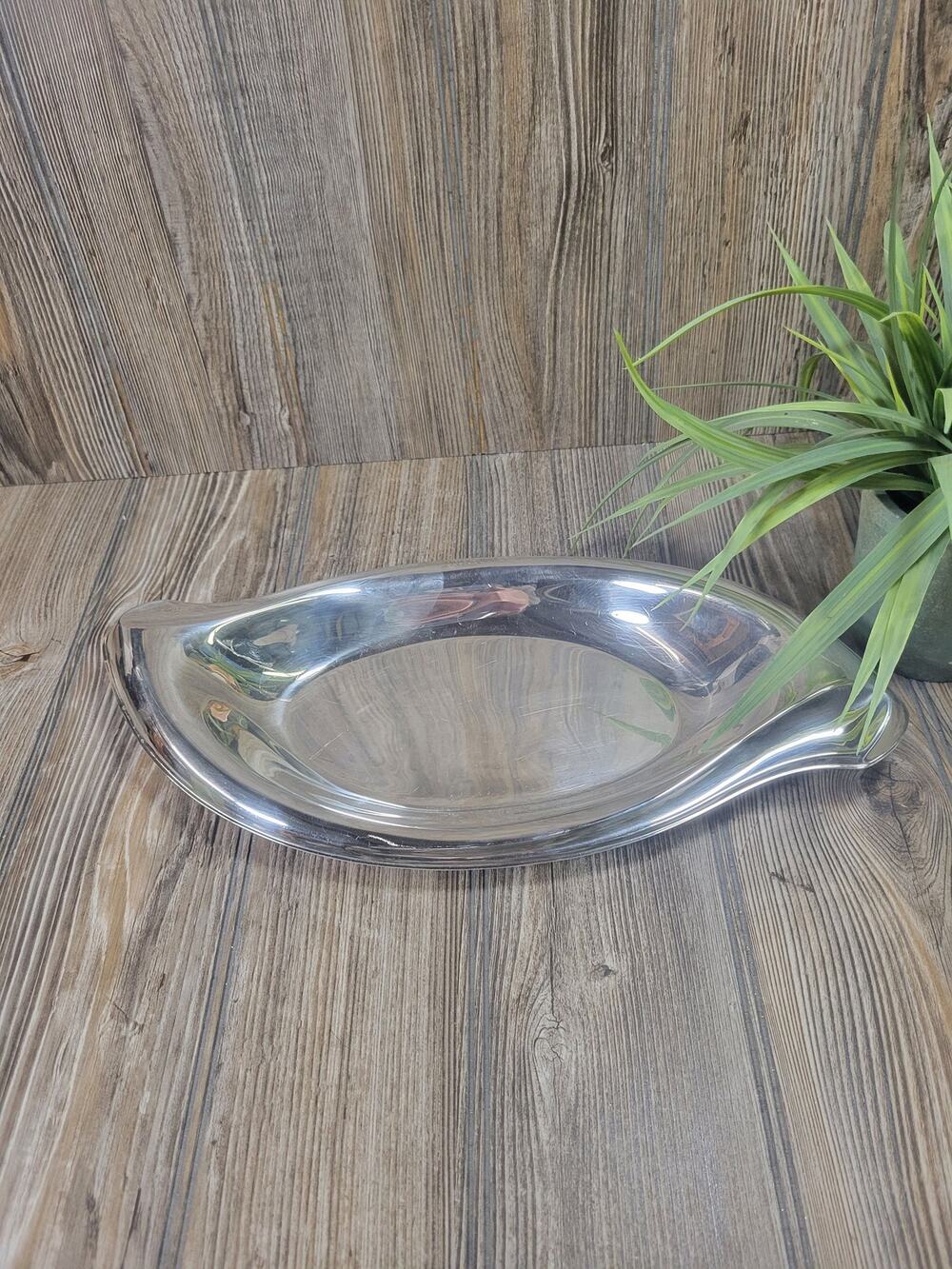Vintage International Silver Co Silver Wind Bread Tray Leaf Shape Serving Dish